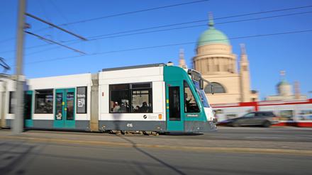 Das Bürgerbündnis will in Stoßzeiten einen engeren Takt für Straßenbahnen und Busse in Potsdam.