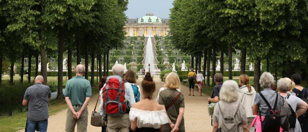 Im Sommer ziehen Potsdams Attraktionen viele Besucher an.