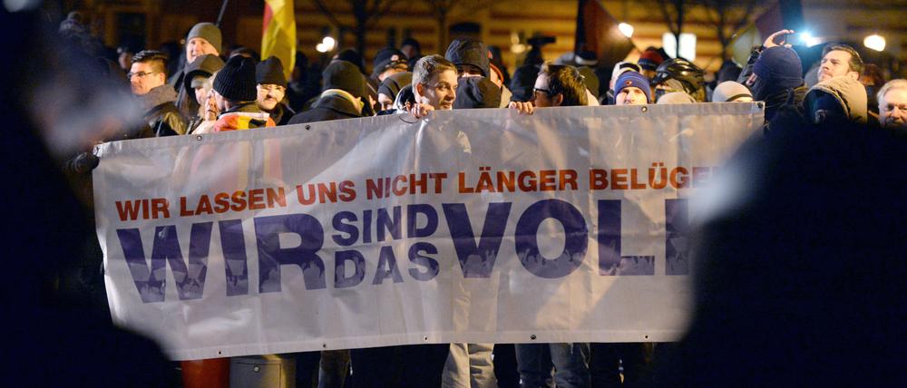 In den vergangenen zwei Wochen fanden die Pogida-Proteste am Bassinplatz statt. Am 27. Januar wollen sich Pogida-Anhänger am Potsdamer Hauptbahnhof treffen.
