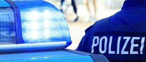 Nach einem Vorfall in Groß Glienicke sucht die Polizei nach einem Verdächtigen (Symbolbild).