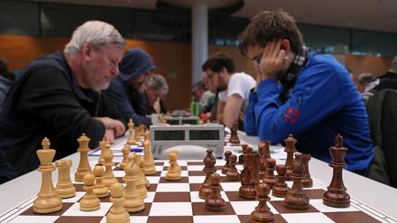 Über 480 Schach-Amateure nahmen am Vorrundenturnier teil, darunter 34 Potsdamer. 