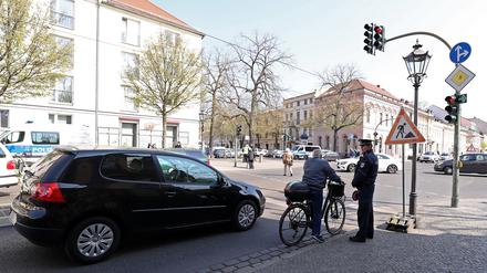 Radfahrer und Autos - das geht nicht immer gut. Heute wird in Potsdam ein Projekt gestartet, das den Radfahrern mehr Sicherheit bringen soll.