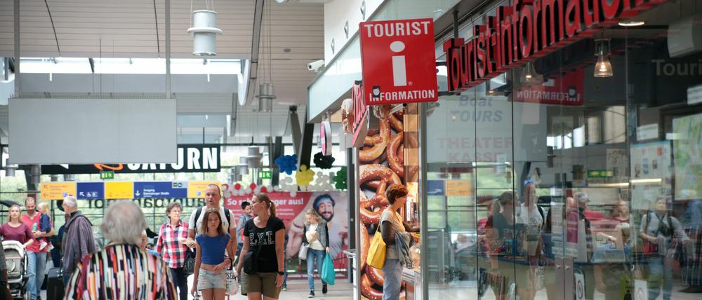Die Stadt Potsdam leistet sich drei Touristen-Informationen. Um die am Hauptbahnhof gab es zuletzt immer wieder Streit.