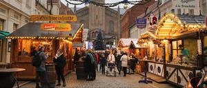 Der Potsdamer Weihnachtsmarkt in der Brandenburger Straße.