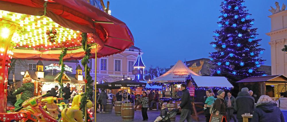 2019 hatte der Weihnachtsmarkt zuletzt in Brandenburger Straße, auf Bassin- und Luisenplatz stattgefunden. 