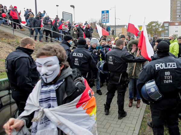 Zu der Demonstration in Frankfurt (Oder) waren 1500 Teilnehmer angemeldet.