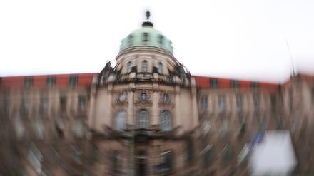 Das Potsdamer Rathaus in der Friedrich-Ebert-Straße.