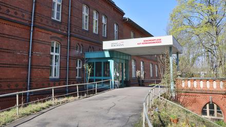 Die Seniorenpflegestätte von Hoffbauerstiftung und der EvB Care GmbH auf Herrmannswerder in Potsdam.