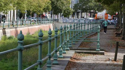 Potsdams Stadtkanal im Herbst.