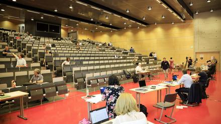 Die Stadtverordnetenversammlung tagte auch schon im Juni in einem Hörsaal am Uni-Campus Griebnitzsee.