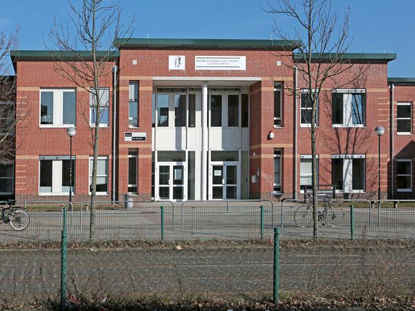 Die Steuben-Gesamtschule soll bis Dezember 2023 saniert werden