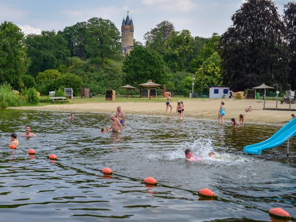 Das Strandbad Babelsberg zog im vergangenen Hitze-Sommer viele Badegäste an.