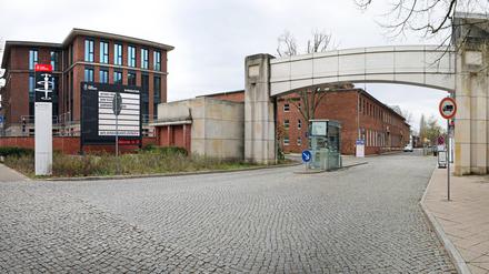 Der Haupteingang des Studio Babelsberg.