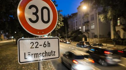 Tempo 30 für weniger Lärm. Was in vielen anderen deutschen Städten wie hier in Frankfurt/Mai eingeführt wurde, könnte bald auch auf einigen Straßen in Potsdam gelten.