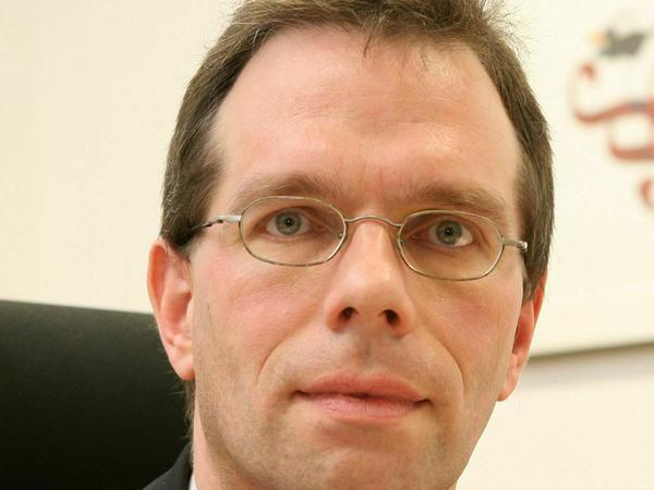 Thorsten Ingo Schmidt lehrt an der Universität Potsdam Staatsrecht. 