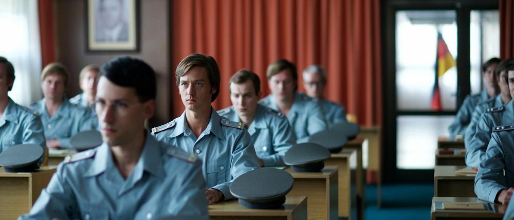 Die Babelsberger Ufa erreicht mit TV-Serien mittlerweile Zuschauer weltweit. Heute hat "Der gleiche Himmel" mit Tom Schilling Berlinale-Premiere.