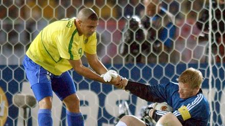 Brasilien besiegte Deutschland bei der WM 2002 im Finale und wurde Weltmeister. 