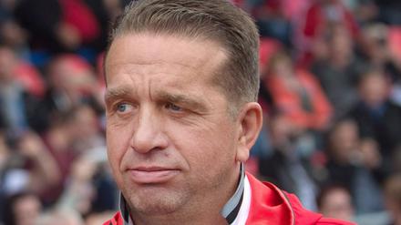 Dem Sportlichen Leiter von Germania Halberstadt Andreas Petersen wird ein Funktionsverbot und eine Geldstrafe auferlegt.