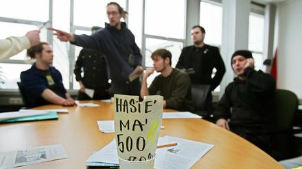 Studierende wenden sich seit vielen Jahren gegen die Rückmeldegebühren in Brandenburg. Jetzt erhielten zwei von ihnen vor Gericht Recht. 