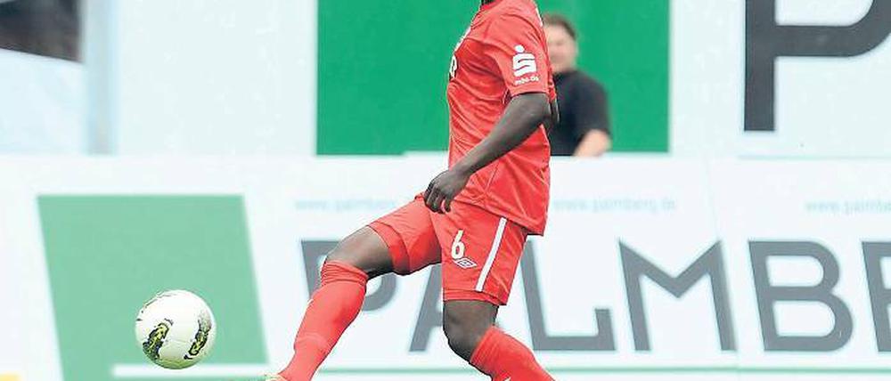 Optimistisch. Assimiou Touré hat hart trainiert und freut sich auf das nächste Spiel. Gegen den Karlsruher SC will er mit seinem Team am Samstag unbedingt einen Heimsieg erkämpfen.