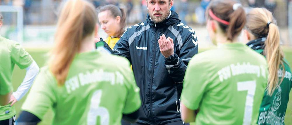In der Relegation gefordert. Um in die Regionalliga aufsteigen zu dürfen, muss sich die Elf von 74-Trainer Sebastian Zimmermann gegen Stern 1900 durchsetzen.