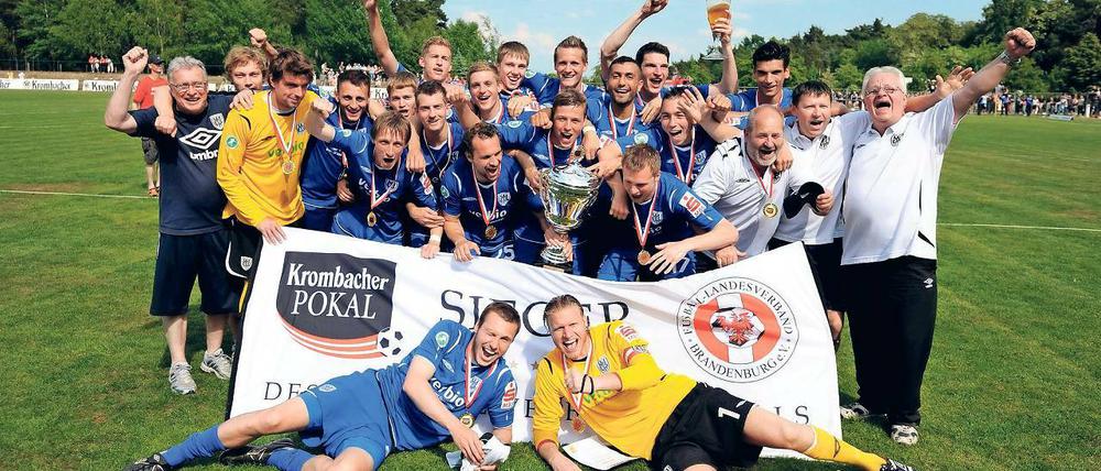 Fünf Jahre ist es bereits her. Babelsberg 03 gewann zuletzt 2011 den brandenburgischen Landespokal. Im Finale wurde damals der VfB Hohenleipisch mit 3:0 bezwungen. In den darauffolgenden Spielzeiten scheiterte der SVB, der mit acht Cup-Gewinnen Rekordsieger ist, je einmal im Viertel- beziehungsweise Halbfinale und zweimal im Endspiel.