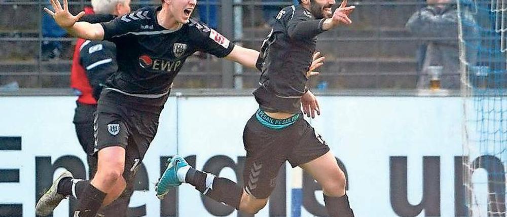 Sie sind die Zukunft. Junge Spieler wie Adulkadir Beyazit (r.) und Leonard Koch sollen den Umbruch beim Babelsberger Fußball-Regionalligisten prägen.