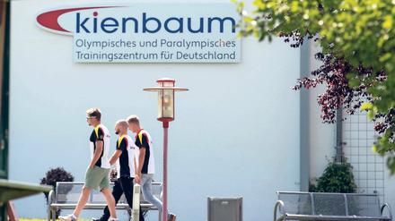 In Bewegung und Entwicklung. Seit Jahrzehnten ist die Sportschule Kienbaum Trainingsstätte für Spitzensportler. Am gestrigen Dienstag wurde sie offiziell zum Olympischen und Paralympischen Trainingszentrum für Deutschland umbenannt und damit aufgewertet.