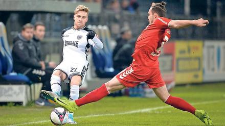Treffsicher. In den vergangenen beiden Ligapartien gegen den VfB Germania Halberstadt und BFC Dynamo erzielte SVB-Offensivspieler Tino Schmidt, der im Sommer von der zweiten Mannschaft des 1. FC Kaiserslautern kam, drei Treffer. Mannschaftsintern ist er mit insgesamt vier Toren hinter Andis Shala (fünf Treffer) nun zweitbester Torschütze.