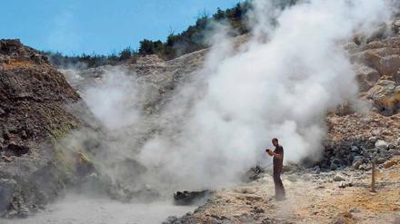 Riskanter Job. Der untersuchte Vulkan bei Neapel zählt zu den gefährlichsten weltweit. 