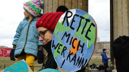 Aus Potsdam kommen seit mehr als 20 Jahren wissenschaftlich fundierte Ergebnisse zum Klimawandel - in der Öffentlichkeit hat sich 2019 ein breiter Protest für einen wirksamen Klimaschutz formiert – auch in Potsdam selbst (Foto).