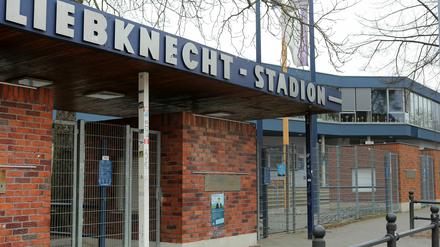 Der Eingang zum Karl-Liebknecht-Stadion des SV Babelsberg 03.