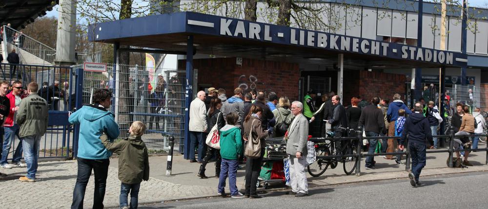 Am Freitag wurden in Babelsberg Nulldrei-Fans von Hooligans angegriffen.