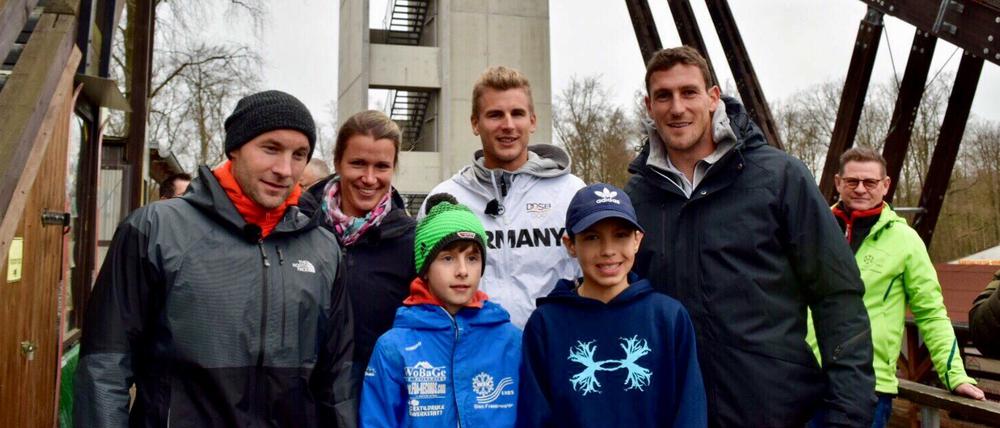 Hoher Besuch. Potsdams Kanu-Asse trafen sich in Bad Freienwalde mit den Nachwuchsspringern Moritz Terei und Max Unglaube. 