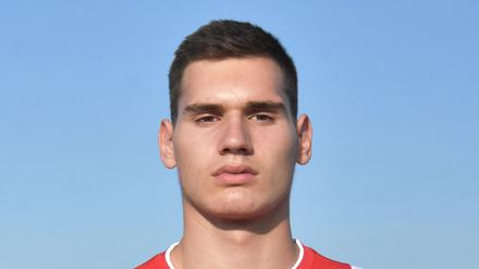 Hoffnungsträger. Auf den 18-jährigen Rückraumspieler Josip Simic halten sie beim VfL Potsdam große Stücke.