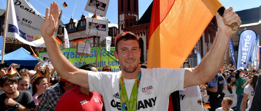 Ein bisschen Enttäuschung. Sebastian Brendel, deutscher Fahnenträger bei der Olympia-Abschlussveranstaltung in Rio, hatte sich einen Podestplatz bei Deutschlands Sportlerwahl erhofft.