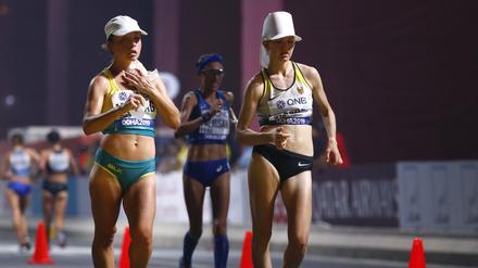 Cool gegangen. Saskia Feige (r.) schaffte mit besonderer Kopfbedeckung Platz elf in Doha. 