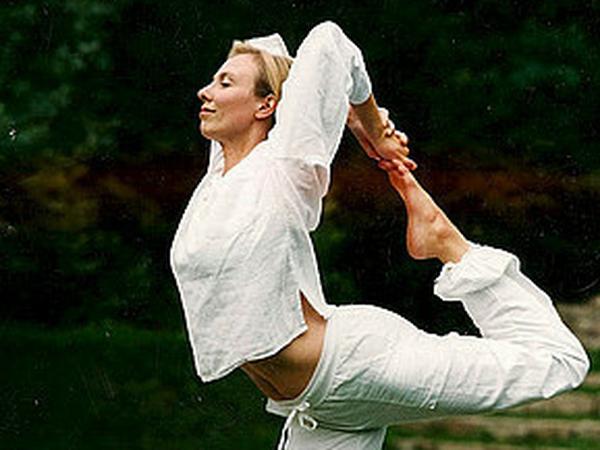 Die Potsdamer Yogatrainerin Judith Rauxloh.