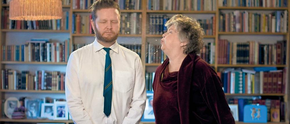 Angespuckt. Der isländische Performance-Künstler Ragnar Kjartansson lässt sich immer wieder von seiner Mutter anspucken.