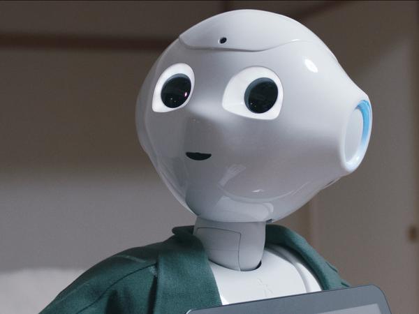 Der niedliche japanische Roboter Pepper.