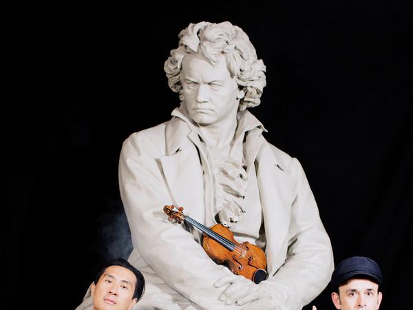 Beethoven's Nightmare" heißt das Silvesterkonzert am Nikolaisaal, versprochen wird Musik-Comedy vom Feinsten.
