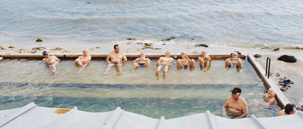 Das Warmwasserbecken am Strand von Warna ist für viele Einheimische nicht nur ein wichtiger Treffpunkt, sondern eine Wohltat für Körper und Seele.