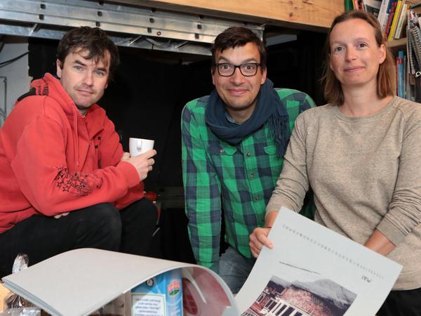 Drei von vier: Stefan Göttel, Michael Chudoba und Katja Chudoba haben mit Tom Korn (nicht im Bild) den Kalender 2021 gestaltet.