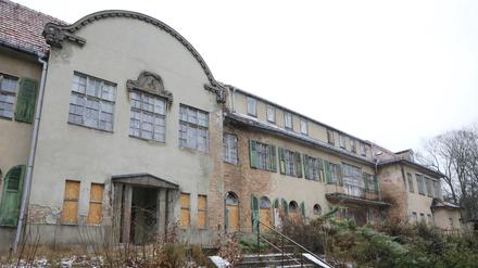 Seit 25 Jahren verfällt das ehemalige Sanatorium. 