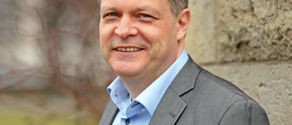 Hat gut Lachen: Bernd Albers bleibt weitere acht Jahre im Amt.