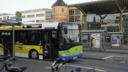 Fahrer der Regiobusse vom Potsdamer Hauptbahnhof nach Teltow sollen sich ausländerfeindlich geäußert haben, schilderte eine PNN-Leserin.