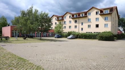 In Potsdam-Mittelmark sind die Unterkünfte für Geflüchtete, wie das "Haus Polygon" in Michendorf, ausgelastet.