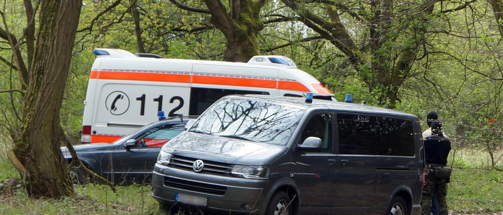 In einem Waldstück bei Gortz (Potsdam-Mittelmark) ist ein Mann erschossen worden.