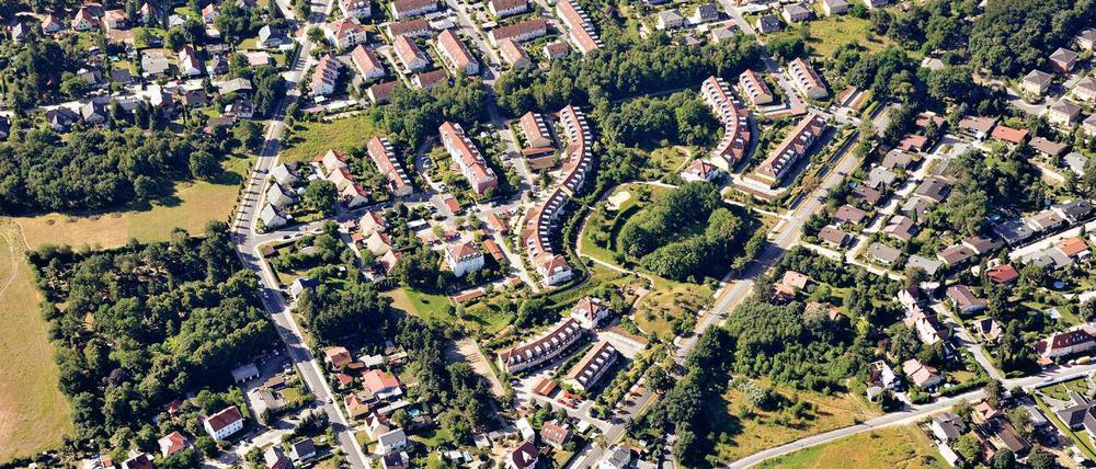 Bloß nicht aus dem Leim gehen. Der Druck auf den Wohnungsmarkt in Stahnsdorf ist groß. Wie die Gemeinde im Berliner Speckgürtel sich in der Zukunft entwickeln soll, soll nun in einem Leitbild festgeschrieben werden. Konsens besteht zumindest darin, dass das Wachstum möglichst behutsam vonstattengehen soll.