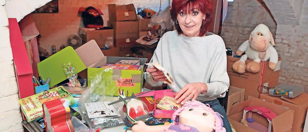 Hilfsbereit. Seit Jahren engagiert sich Marita Münzner in der Hilfe für obdachlose Menschen, sammelt Spenden und verteilt sie. In ihrem Keller lagert sie auch die Spielsachen. Nun wird sie dafür geehrt – mit einer Einladung zu Bundespräsident Frank-Walter Steinmeier.